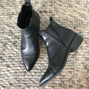 Women’s Steve Madden booties